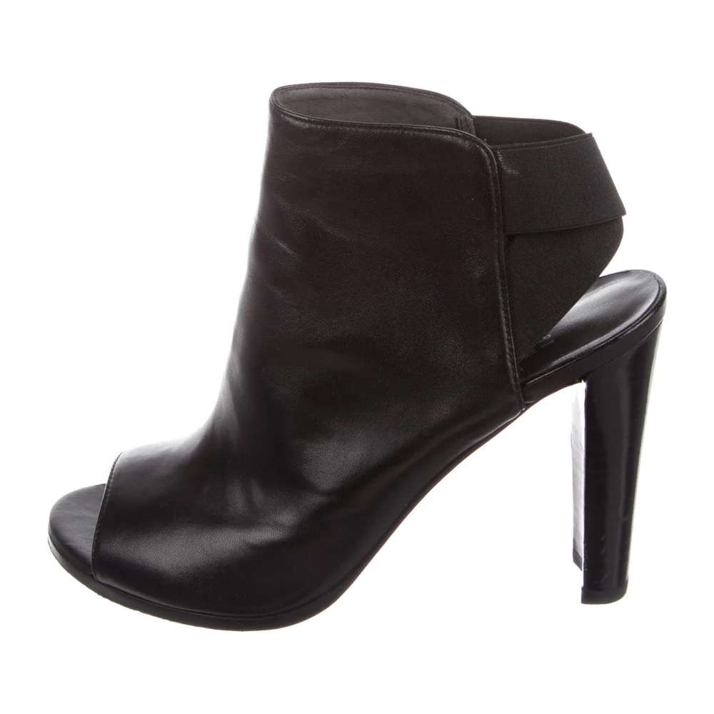 Stuart Weitzman Hereitis Booties - size 7.5